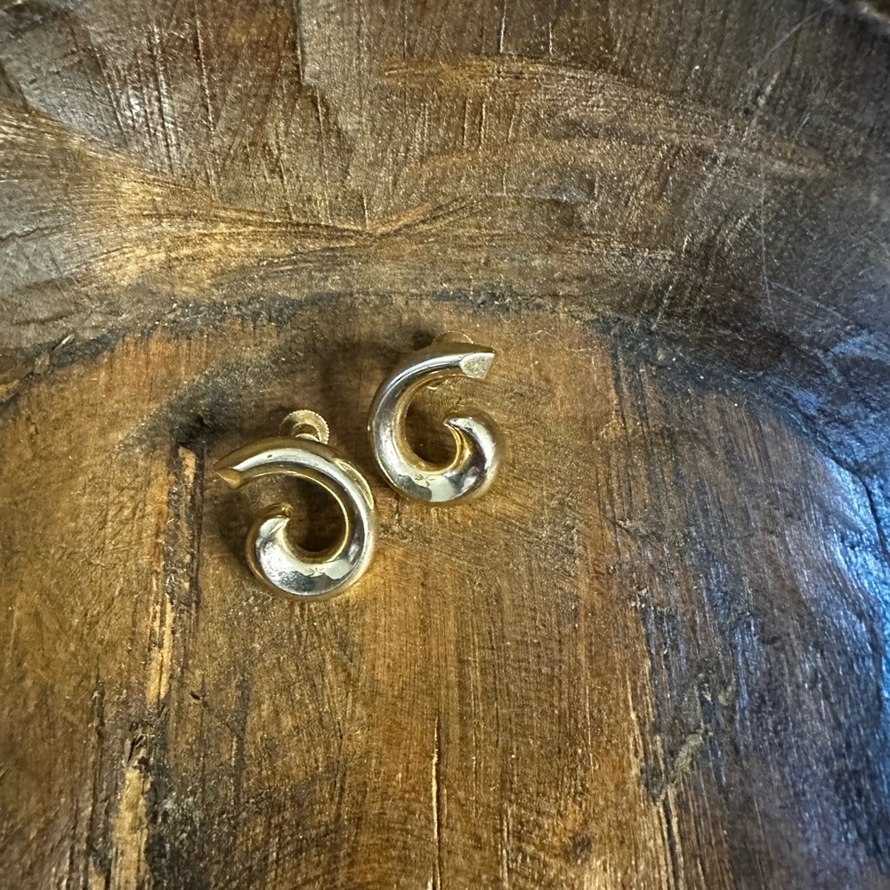 Coro Gold Swirl Clip Earrings